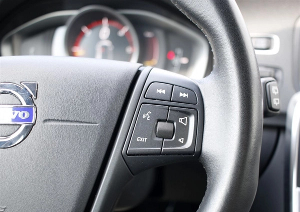 Volvo V60 Cross Country cena 87955 przebieg: 110535, rok produkcji 2018 z Kleczew małe 466